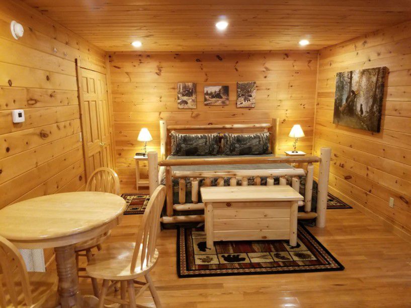 Bearific Stay Cabin: More