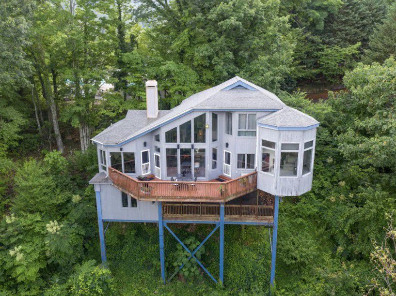 Birdsong Cabin