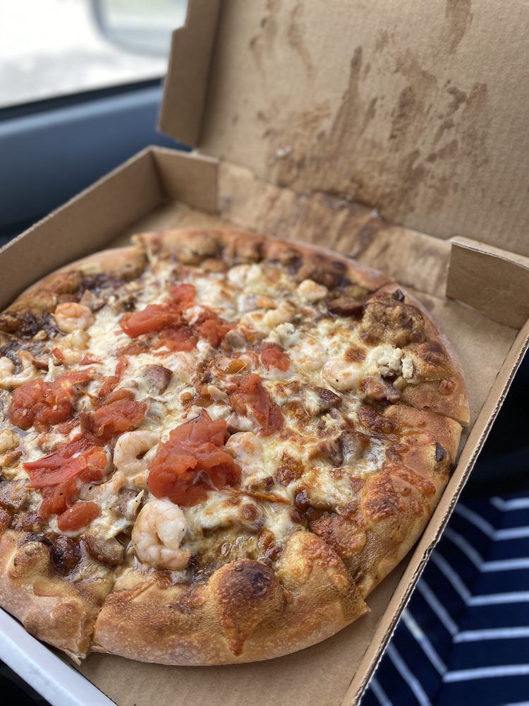 Mississippi: Gumbo Pizza