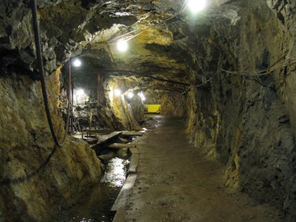 Old Hundred Gold Mine