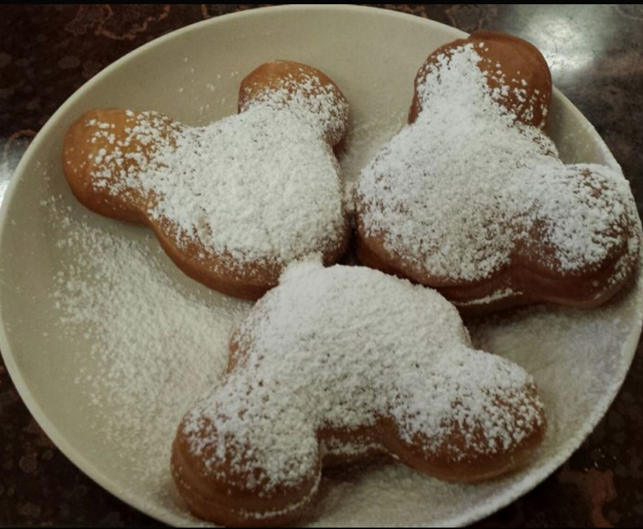 Mickey Beignets