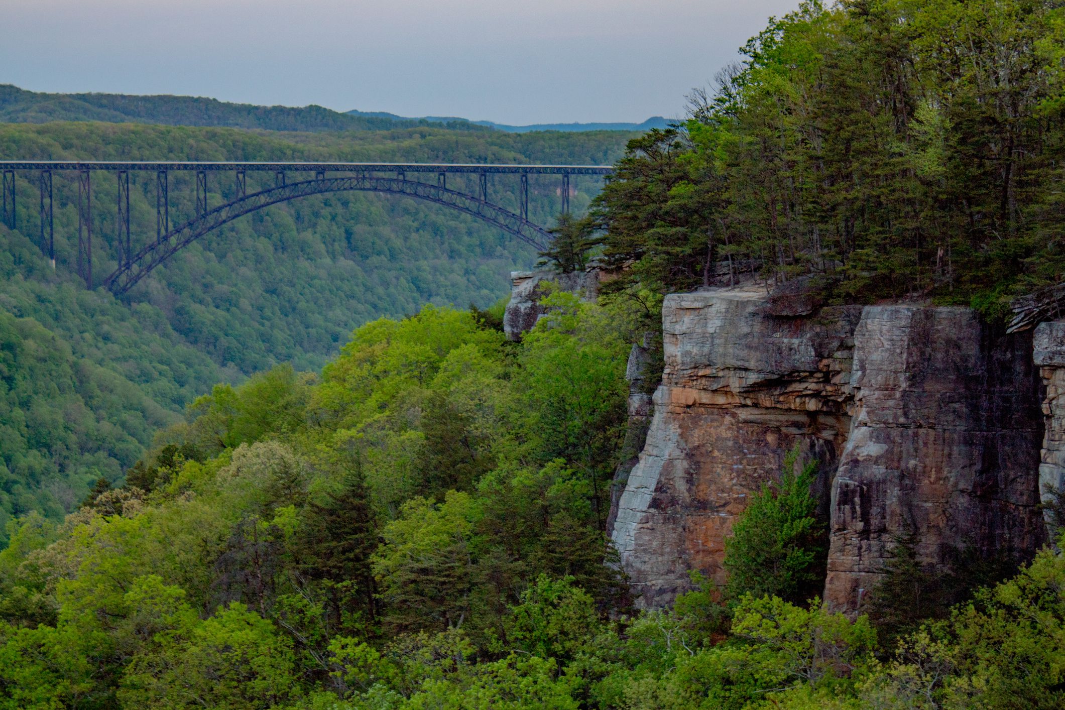 Views of the New River Gorge Bridge from the Endless Wall trail