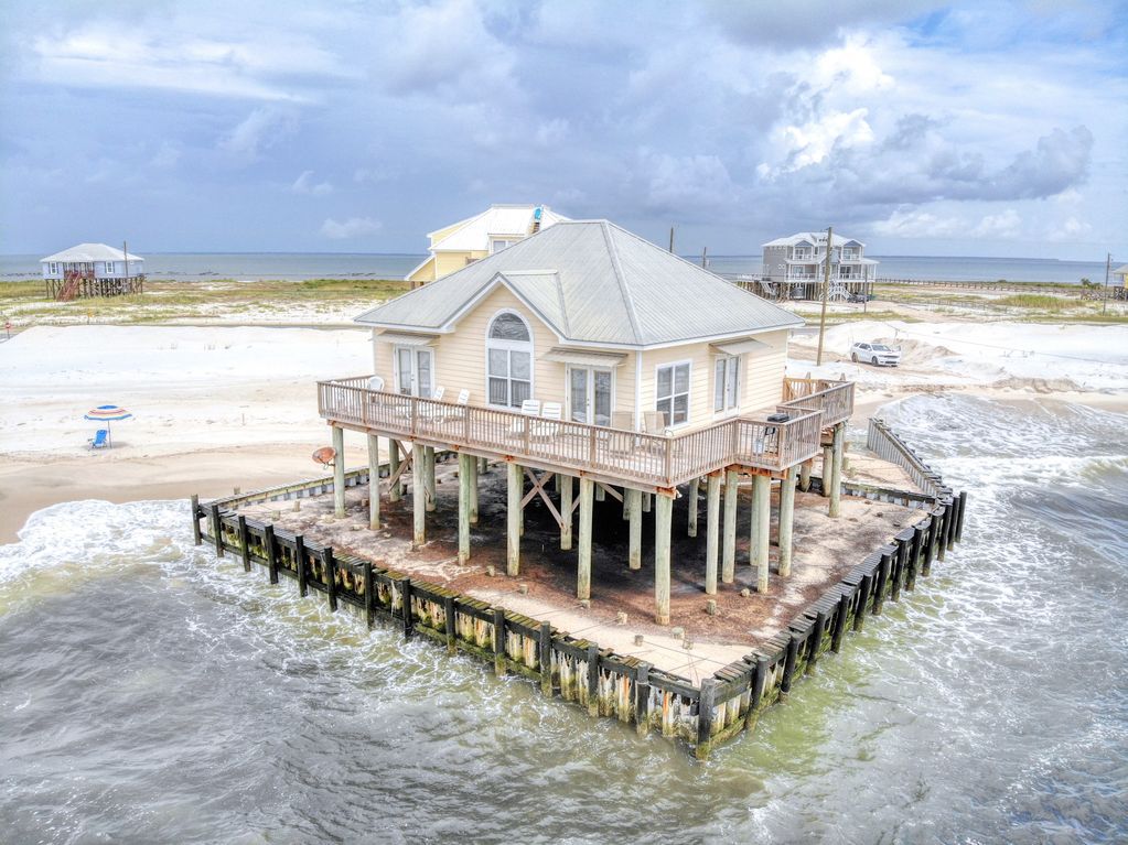 Almost Heaven Gulf-Front House