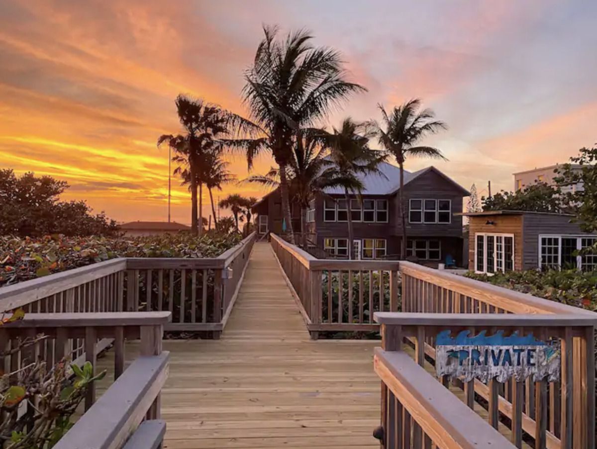 Luxe Oceanfront, Orlando Beach, Florida