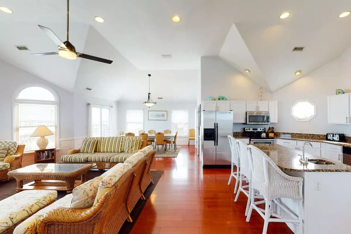 Oceanfront Home with Incredible Beach Views, Avon, North Carolina
