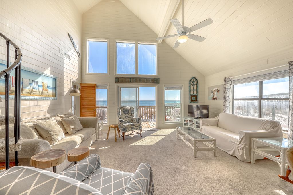Centrally Located Gulf-Front Paradise