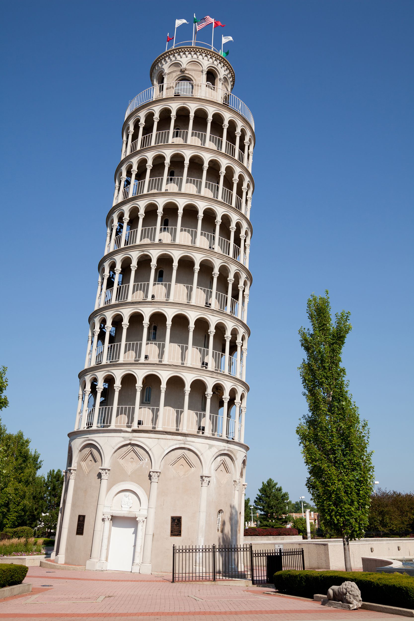 Leaning Tower of Niles, Niles, Illinois
