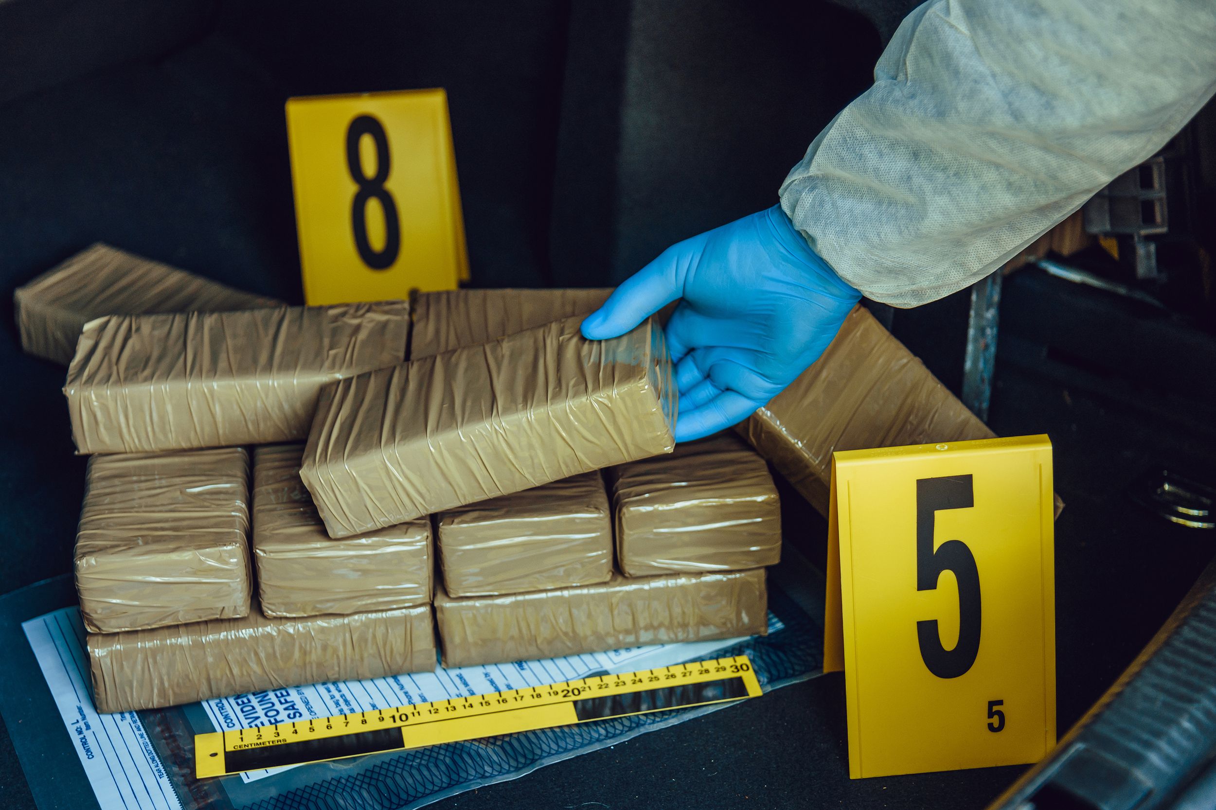 police handling drugs