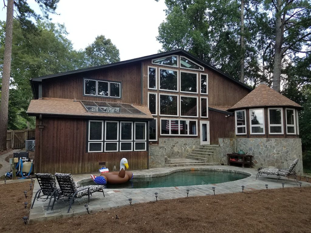 Habersham Manor