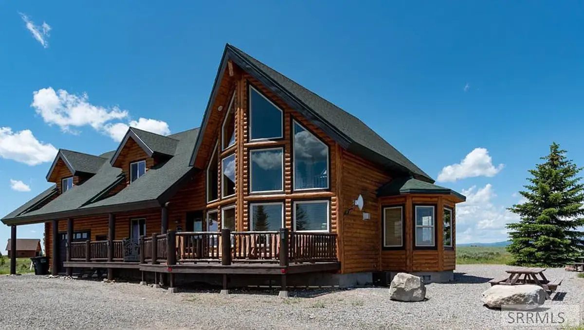 3415 Killdeer Cts, Island Park, ID 83429