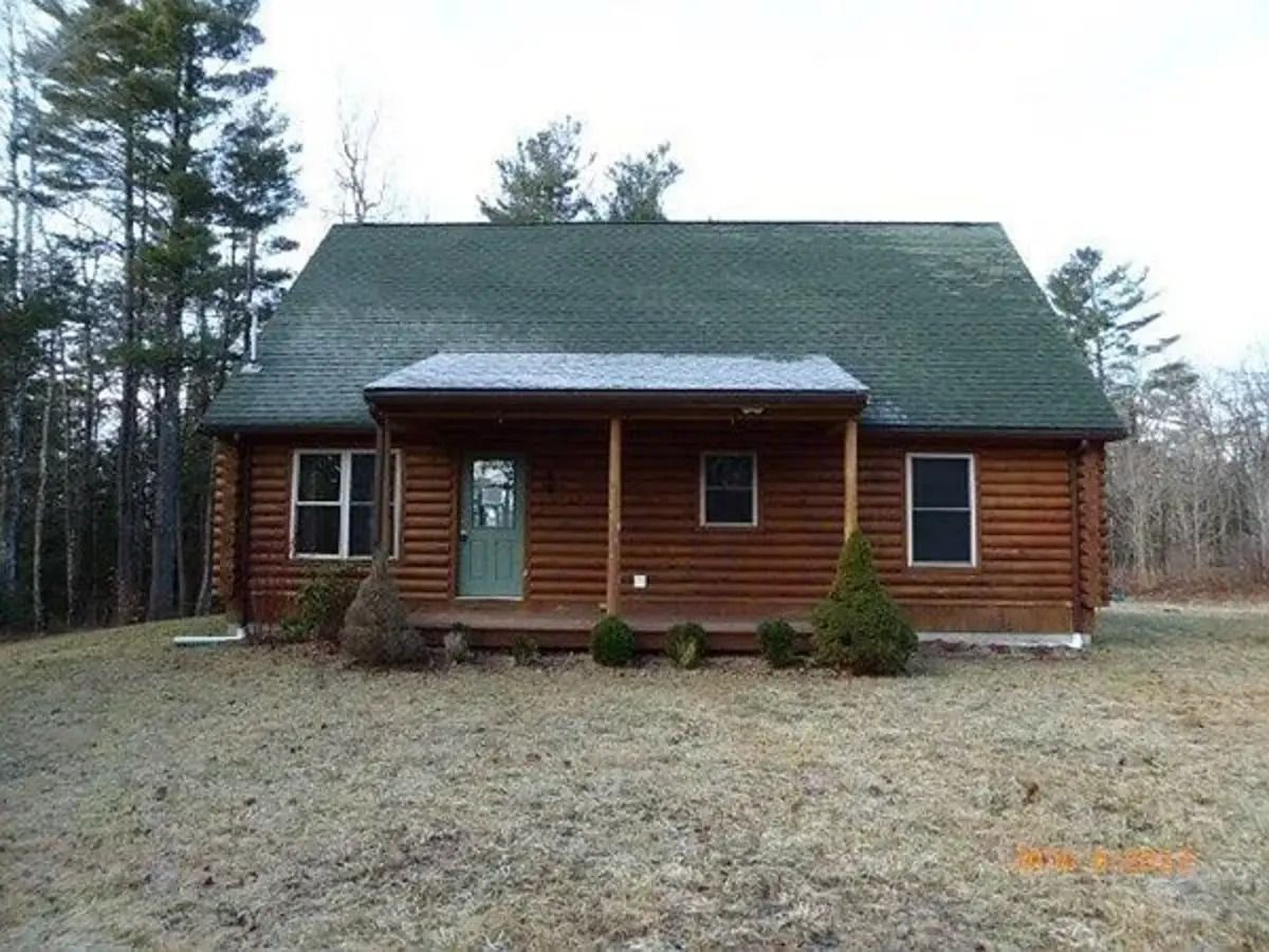 470 Colebrook River Rd, Tolland, MA 01034