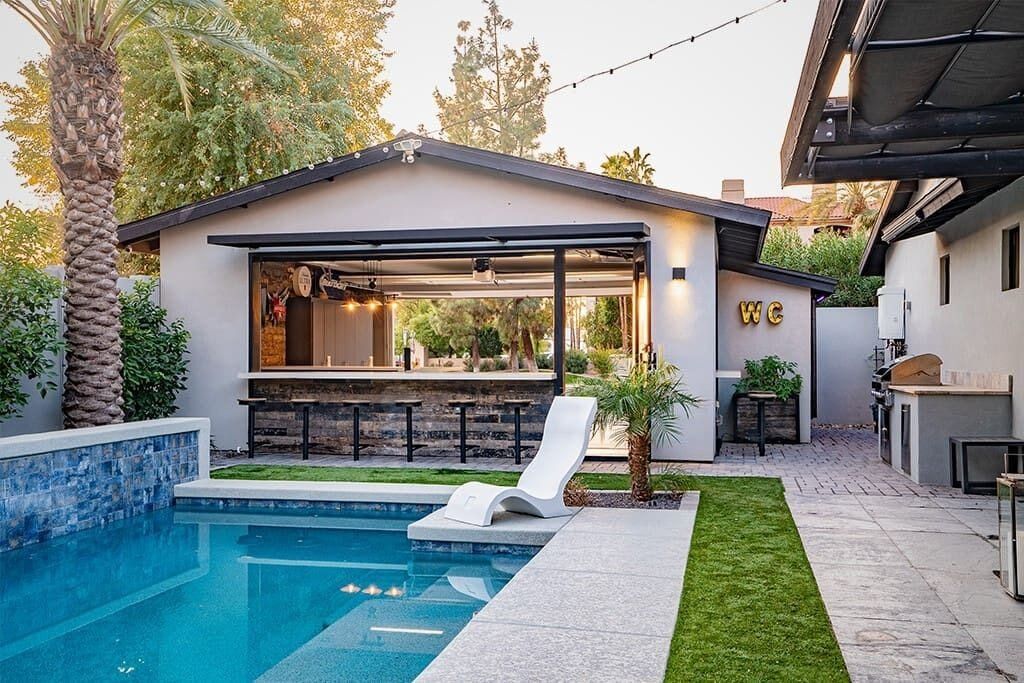 Indoor/Outdoor Living