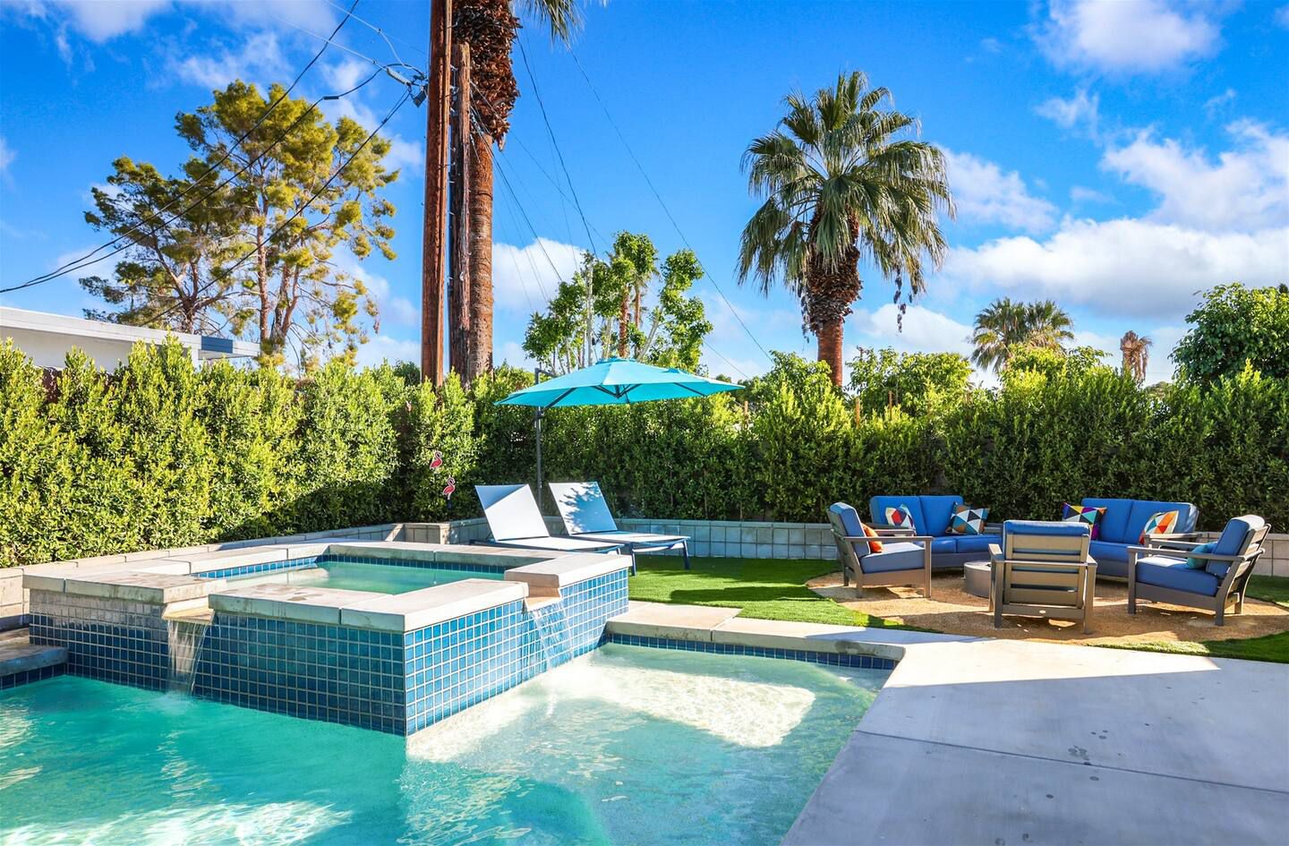 Luring Palms Oasis