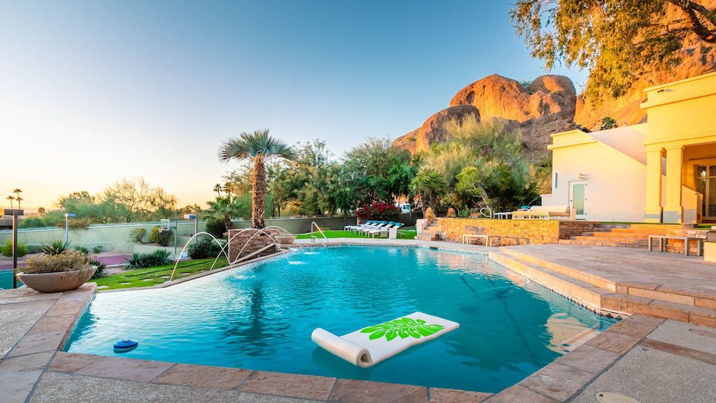 Camelback Views