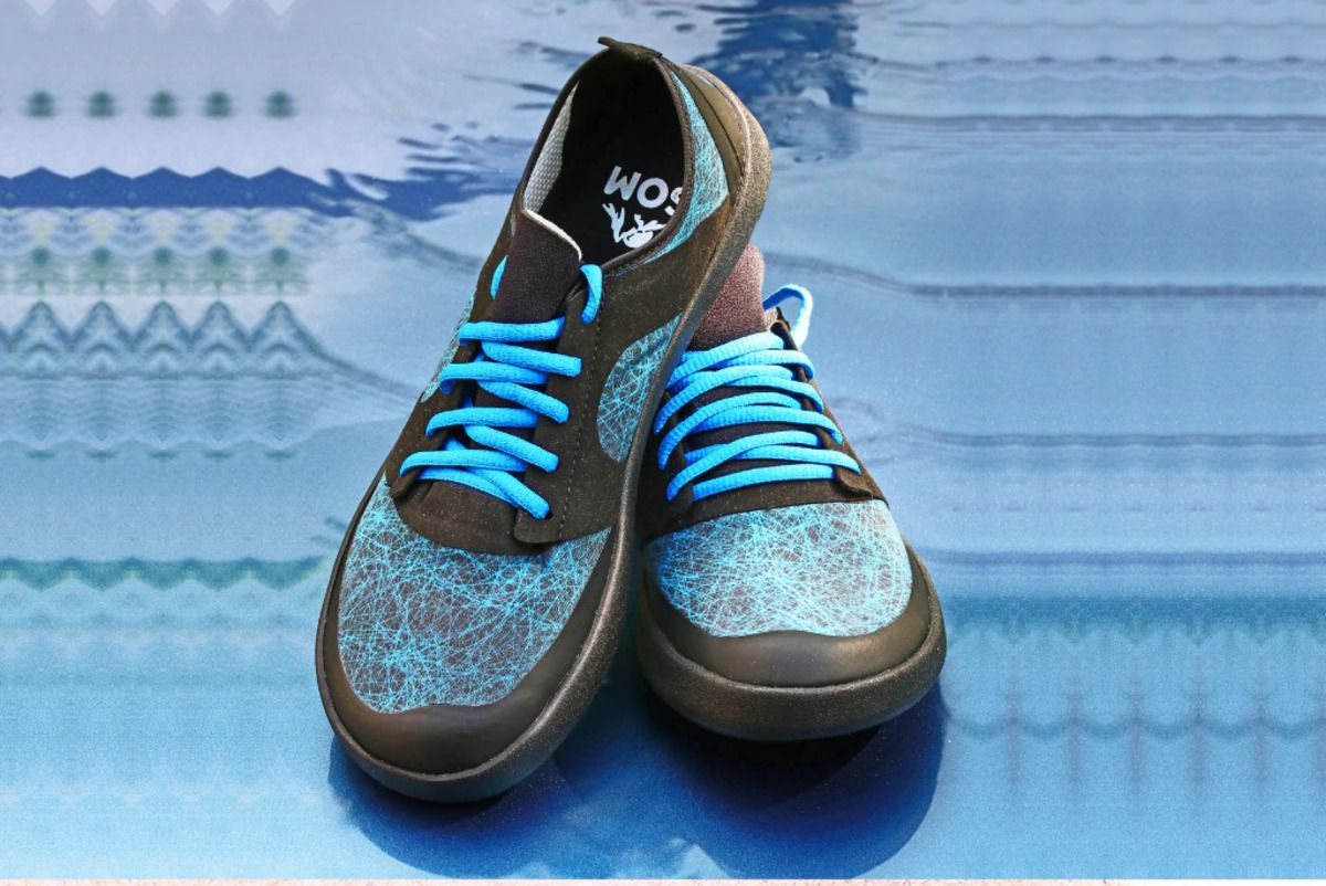 SOM Footwear Nutrail Hayloft Blue (Ltd Ed.) with blue pool background