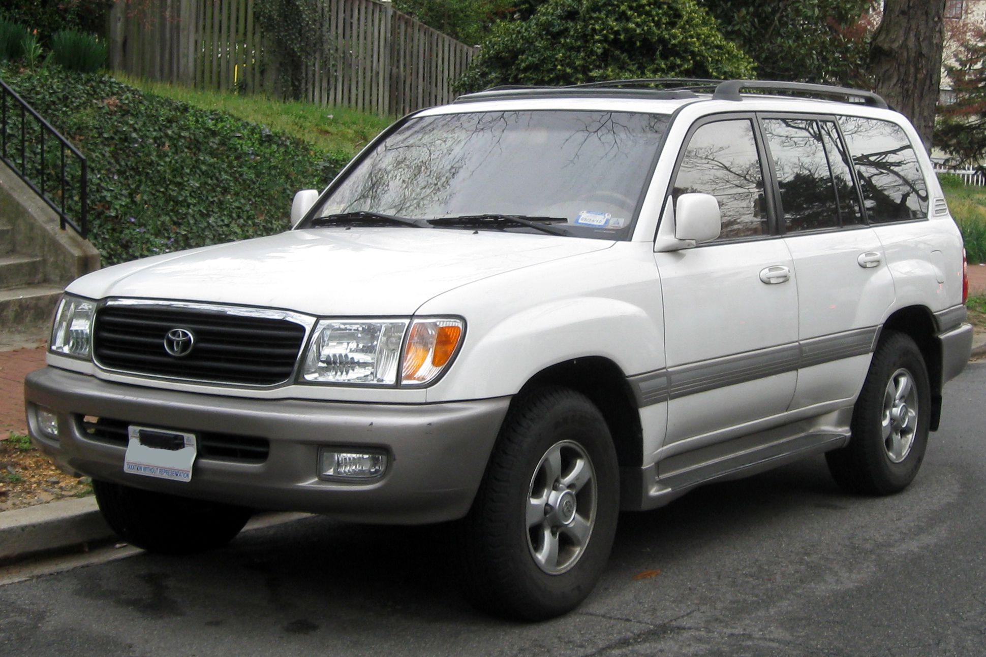 1998: Land Cruiser 100 Series
