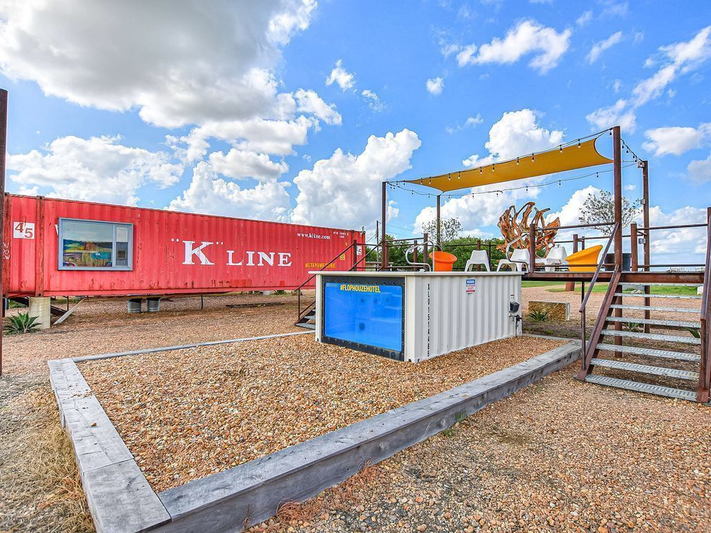 Flophouze Shipping Container Hotel (House VI)