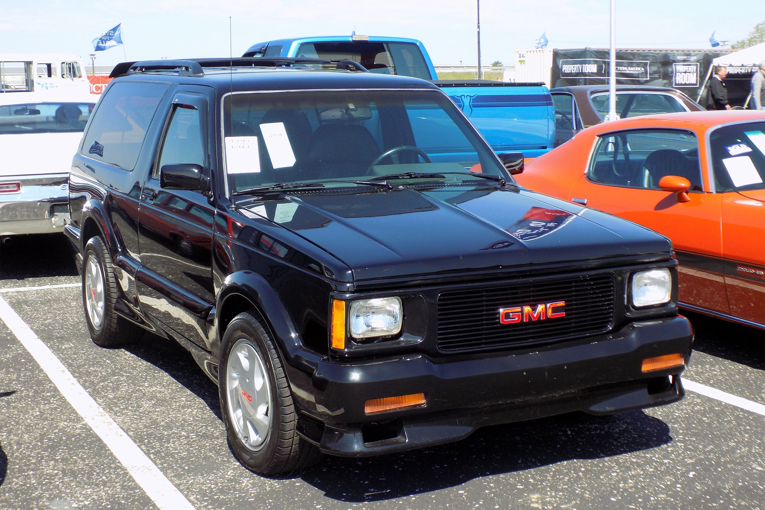 1993 GMC Typhoon in a sunny parking lot.