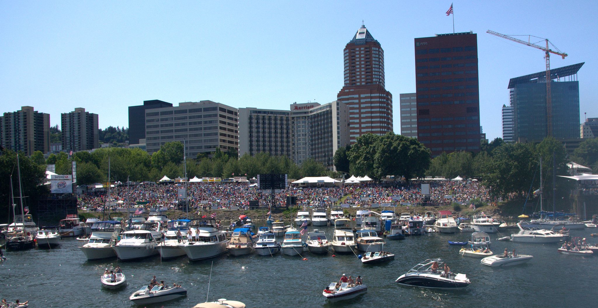 Oregon: Waterfront Blues Festival