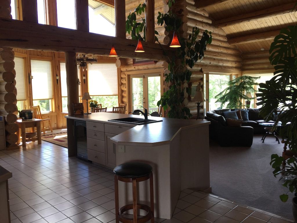 GreyWood Lodge