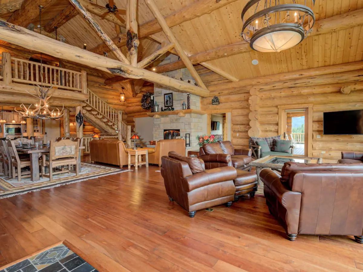 MDW Red Feather Lodge, Big Sky, Montana