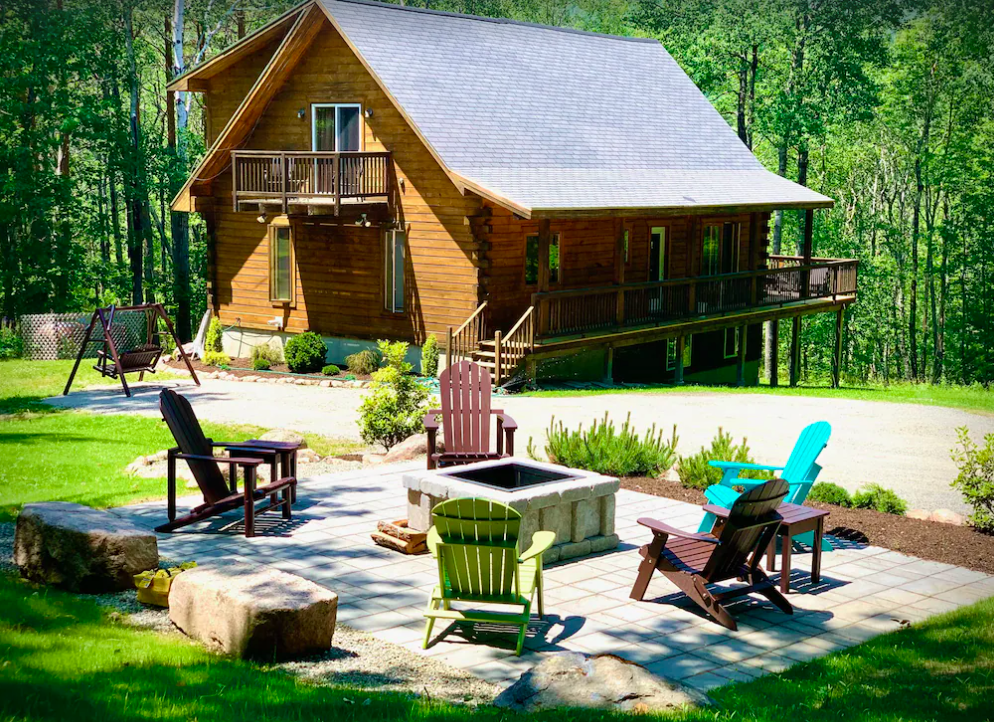Log Cabin Near Sand Beach
