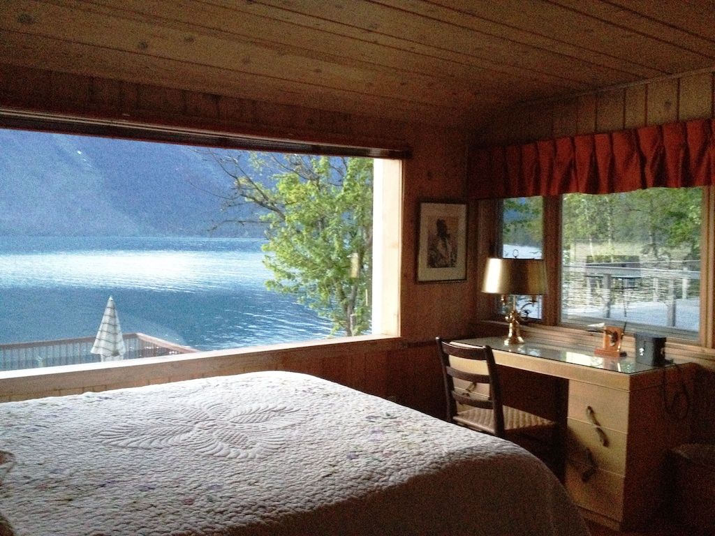 Lakefront Cabin