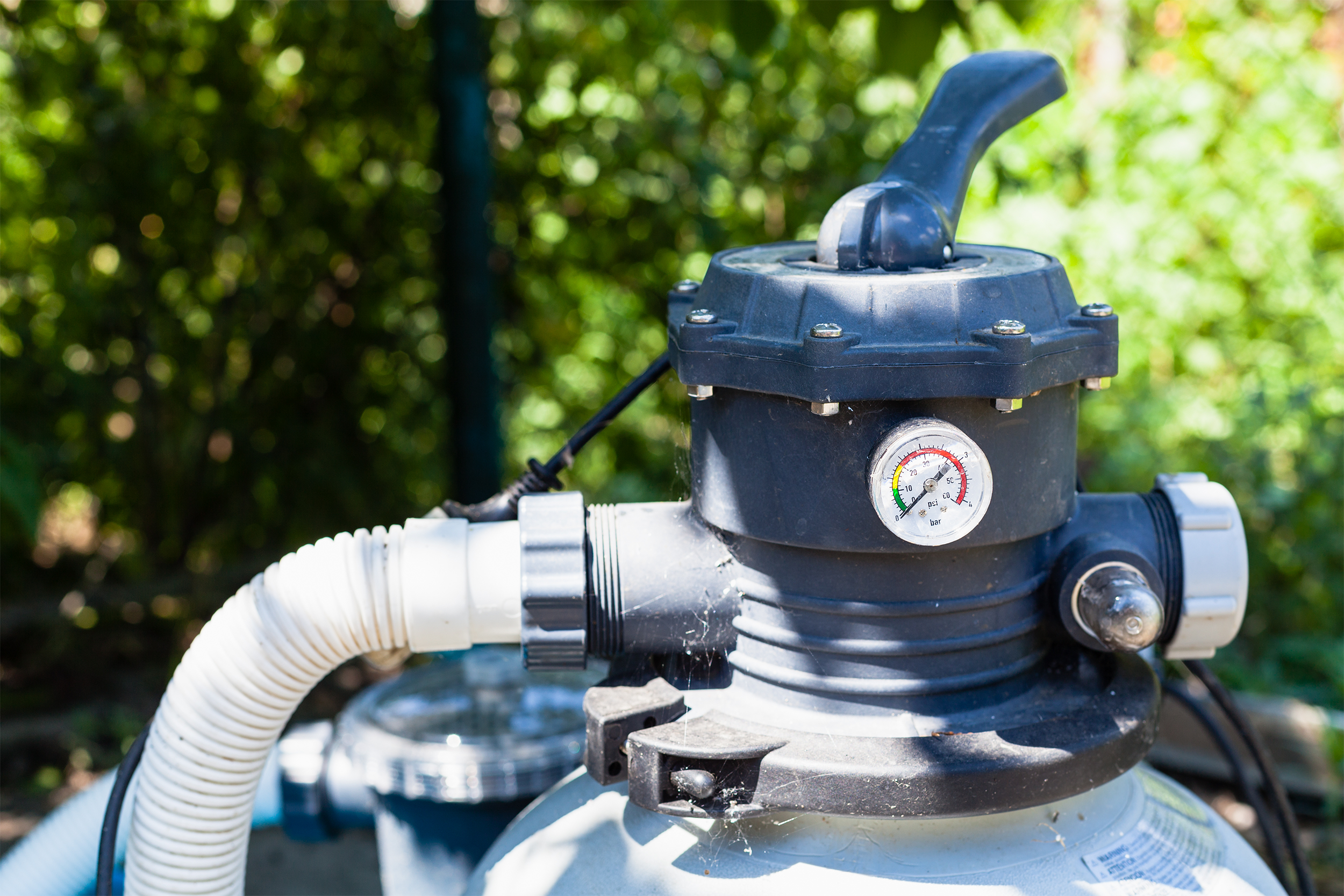 Pool pressure gauge