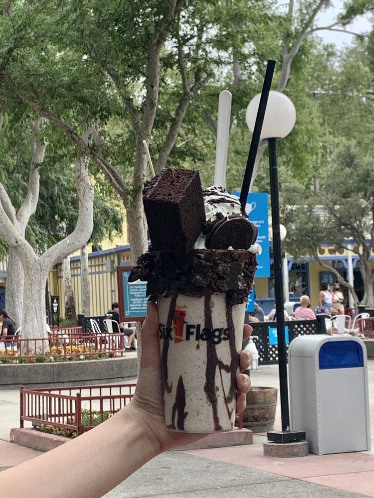 Oreo Thrill Shake, Six Flags Magic Mountain