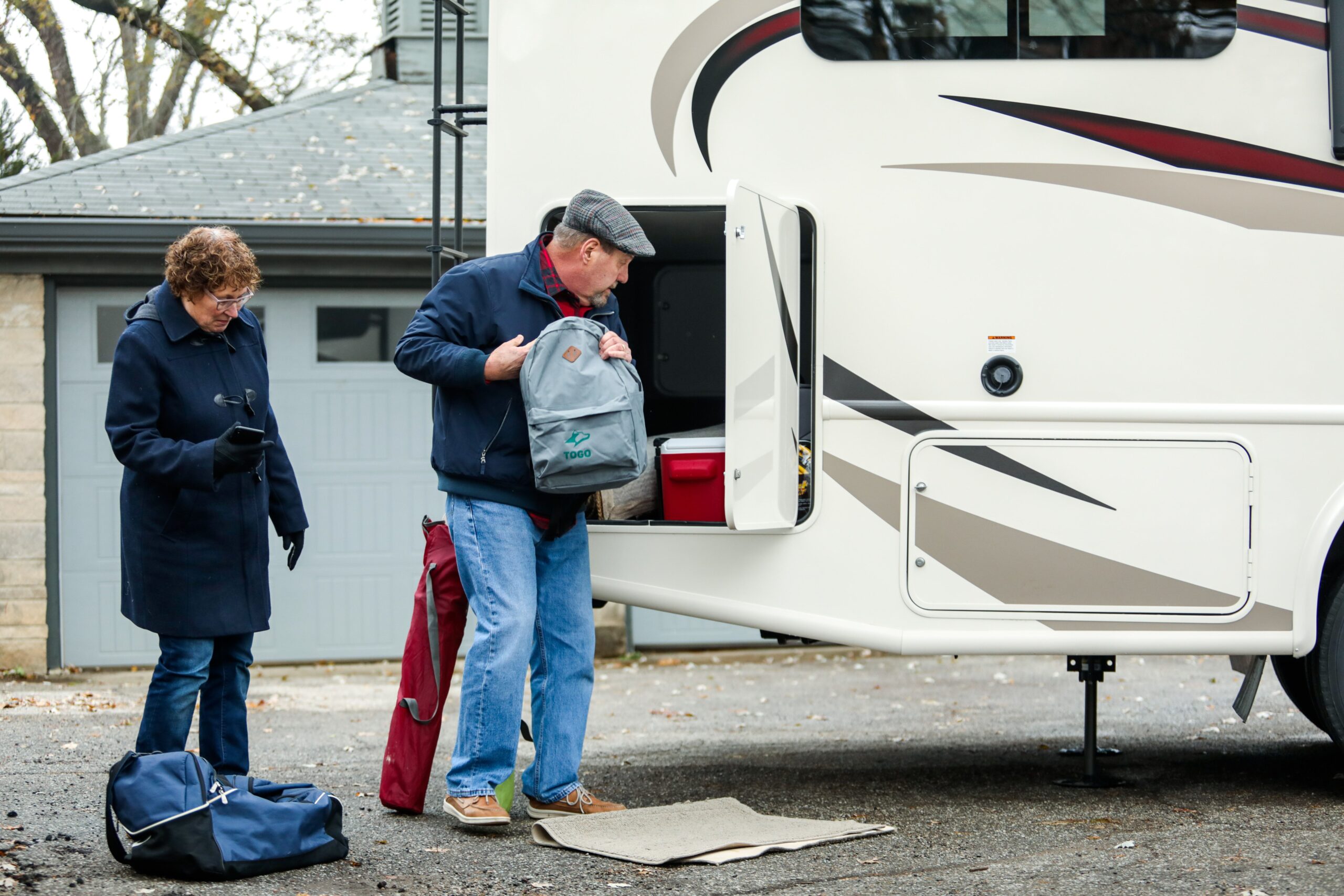 Best Time to Buy a Travel Trailer or Motorhome: Tips and Tricks