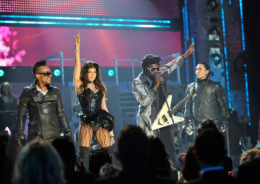 Black Eyed Peas perform at the 2009 American Music Awards