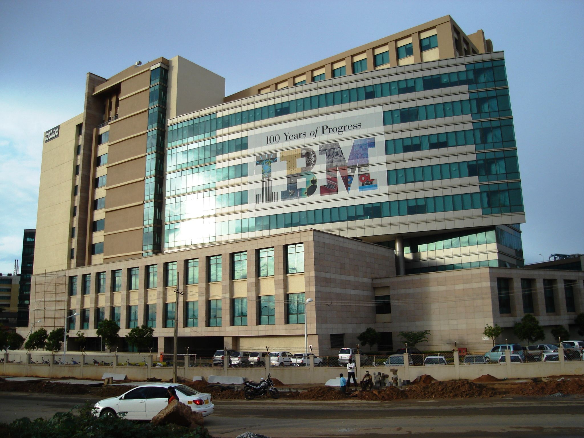1911: IBM