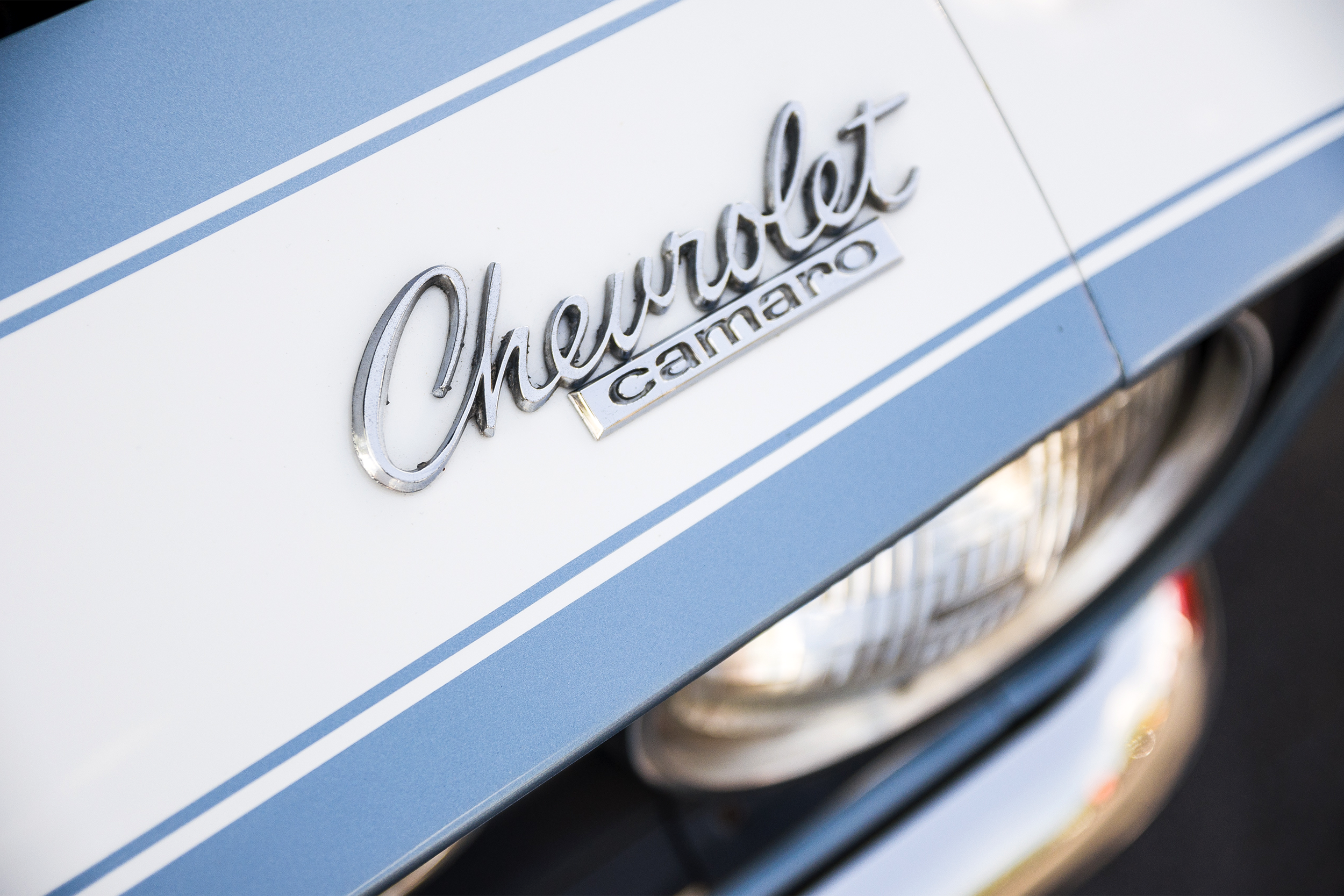 Chevrolet Camaro logo