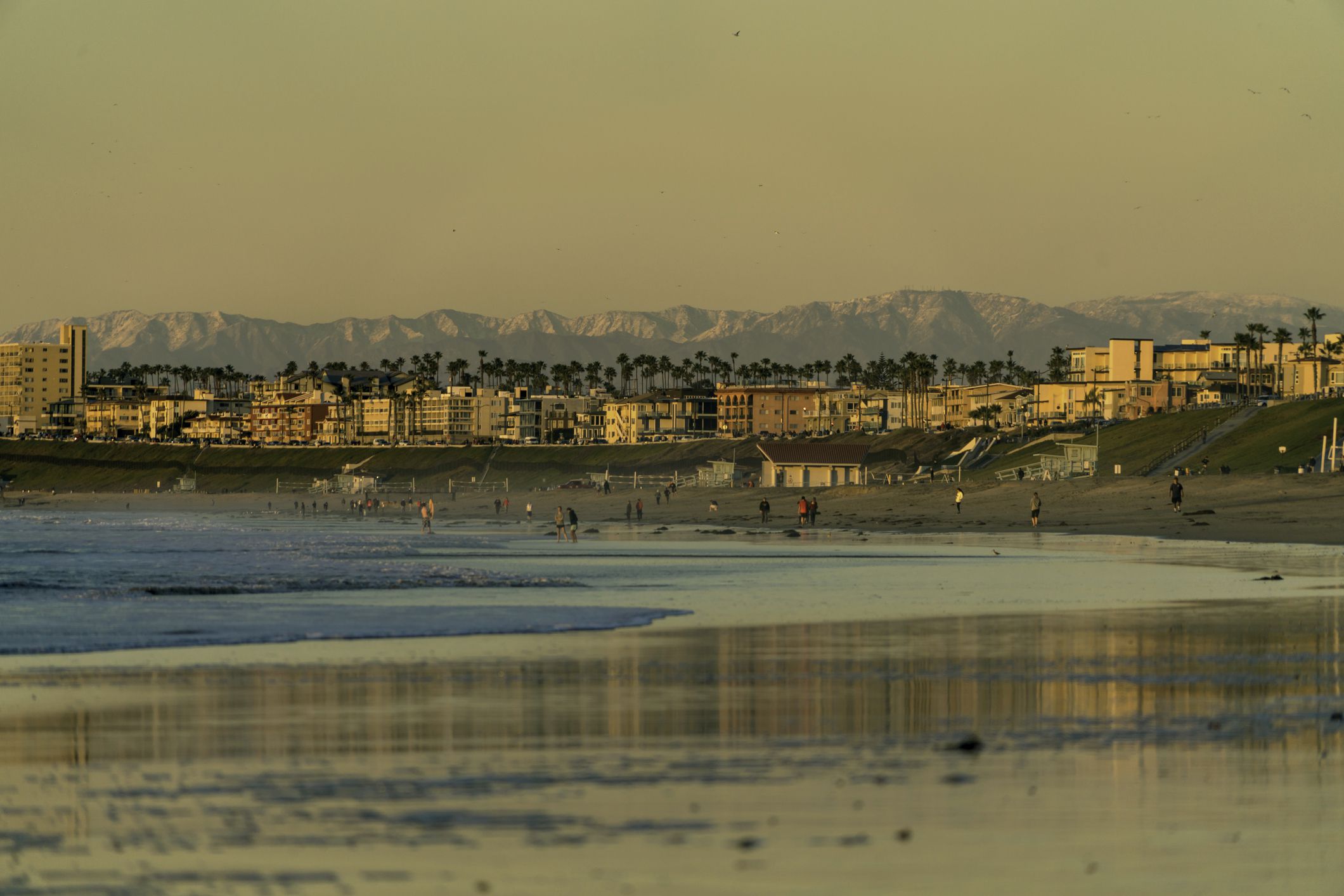 Winter scene at Torrance Beach