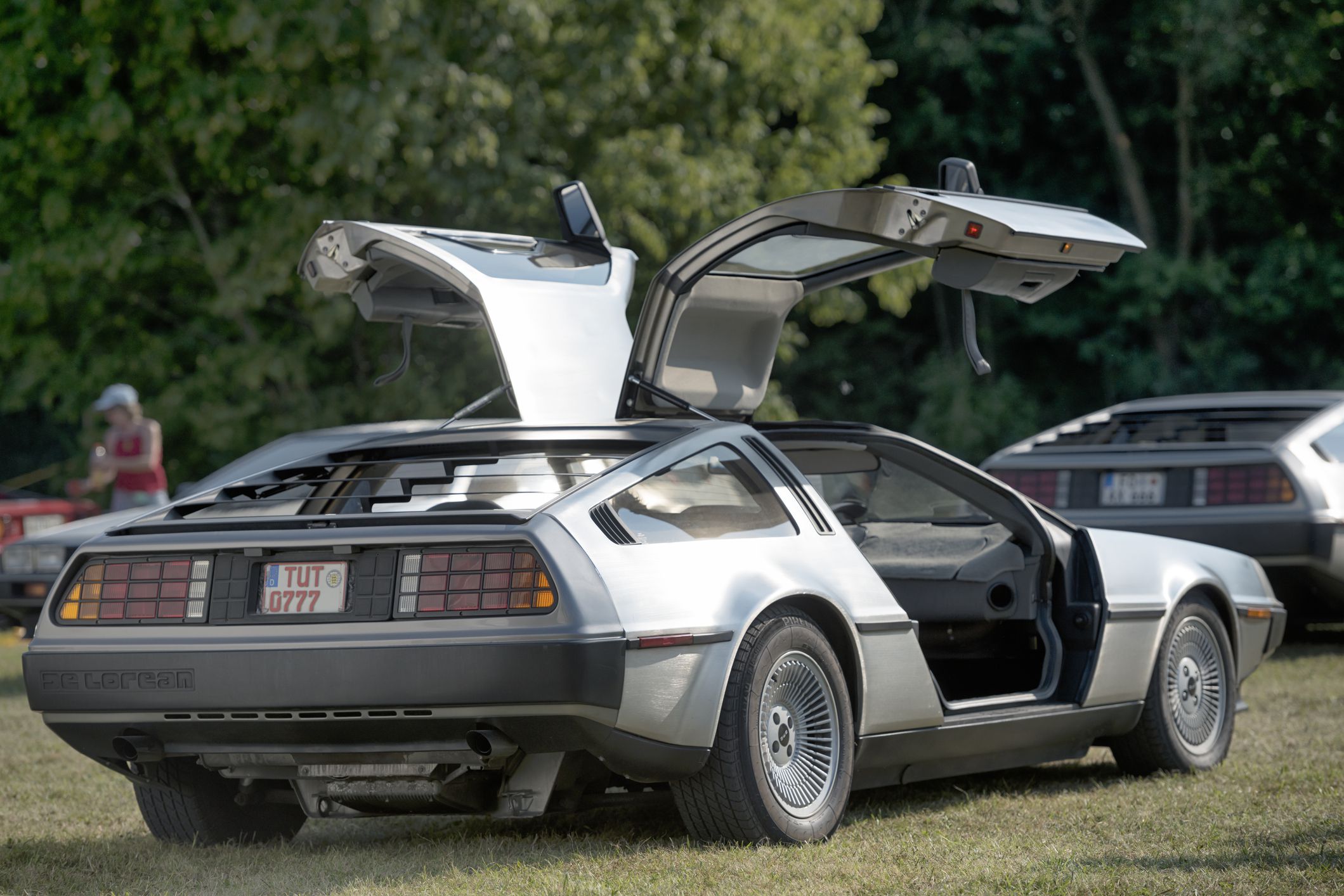 DeLorean DMC