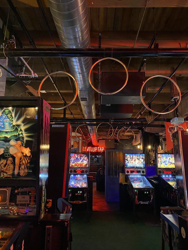 Get Your Game On at Replay Lincoln Park