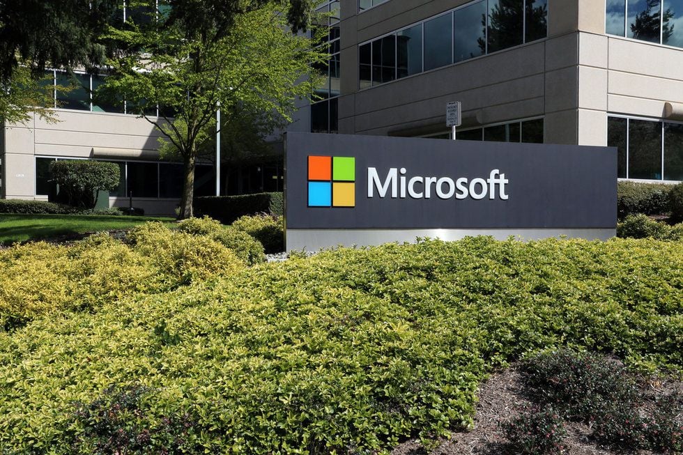 Microsoft, 2012