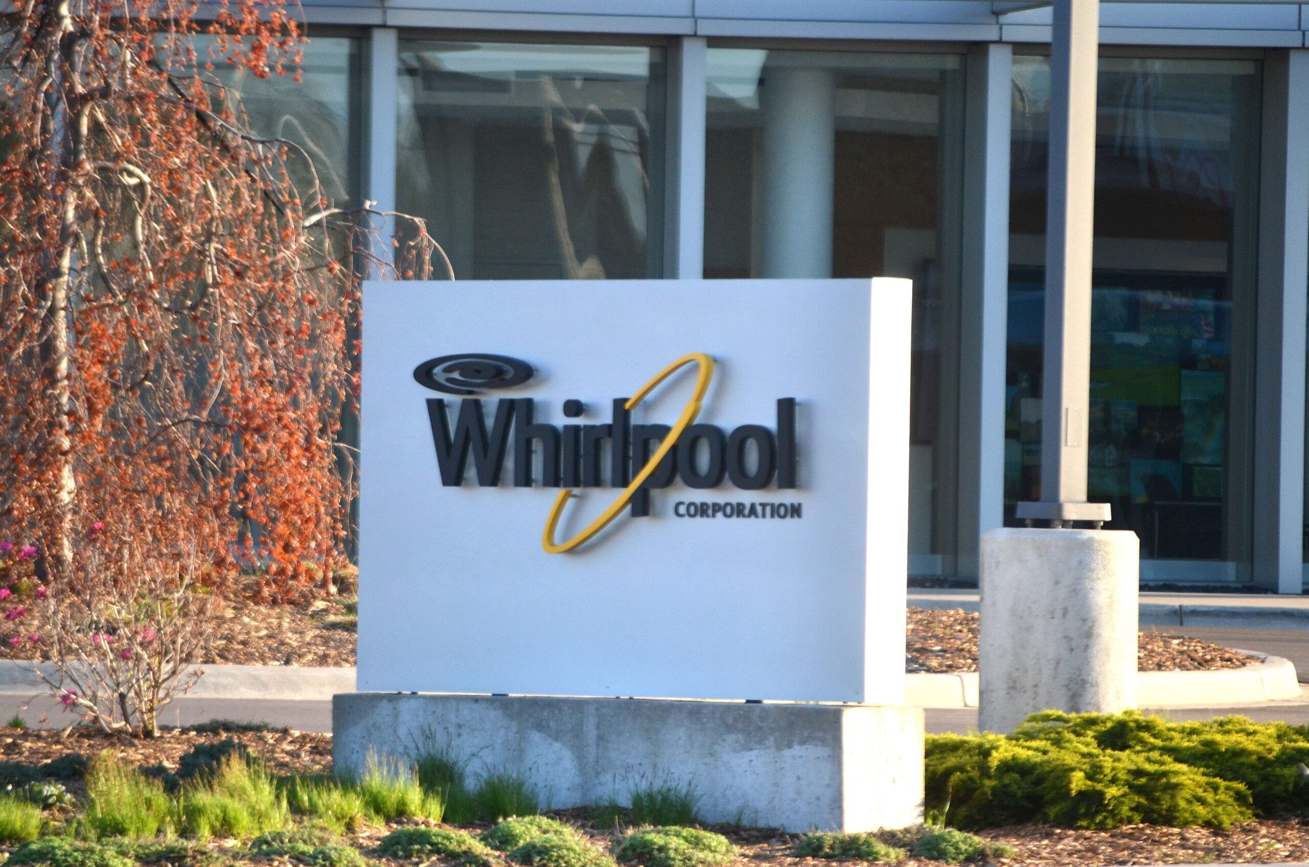 1911: Whirlpool