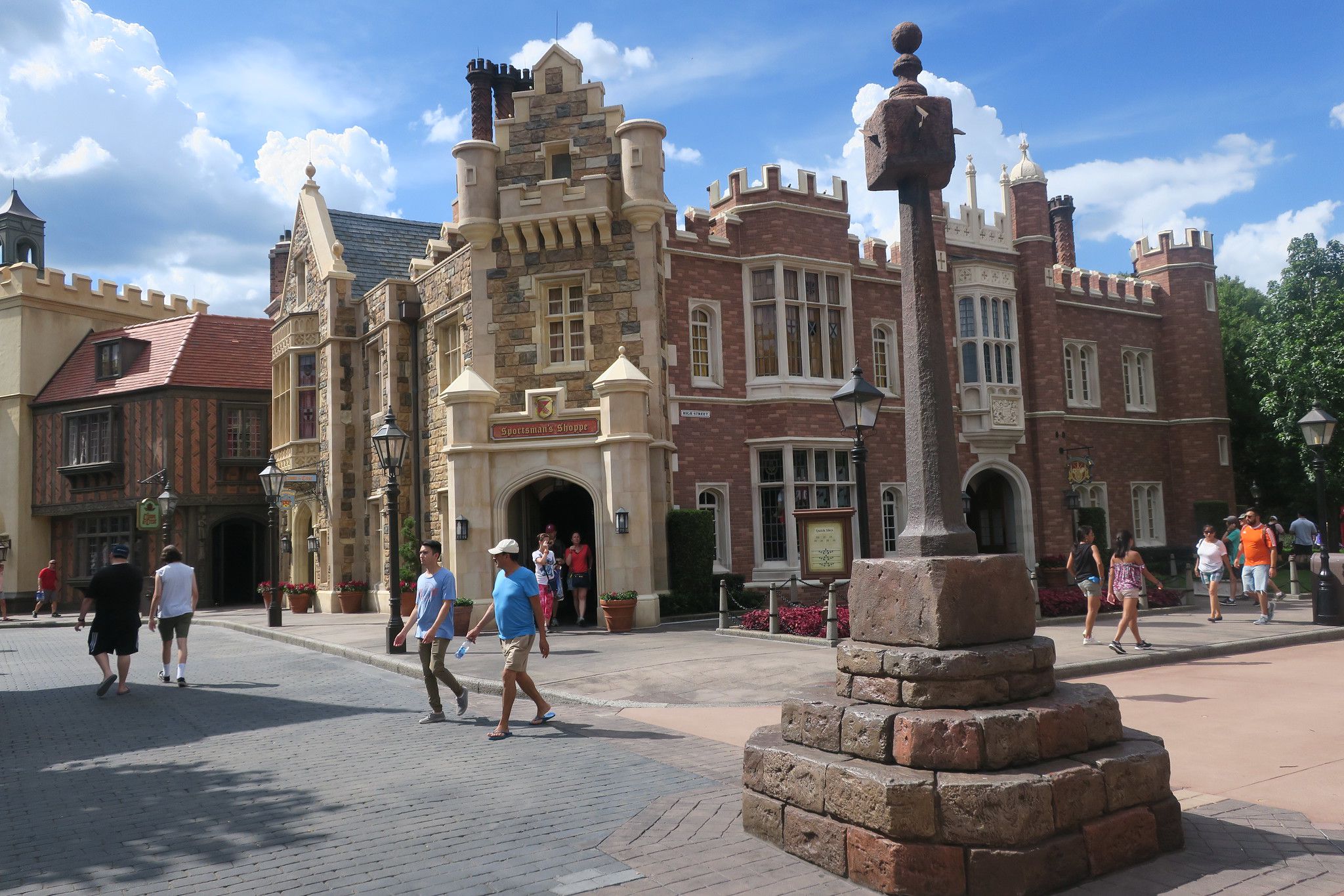 Disney World: Epcot - United Kingdom Pavilion