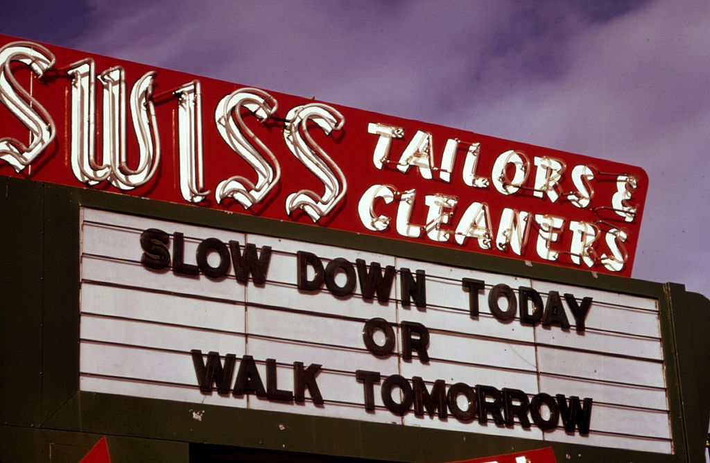 sign to conserve energy