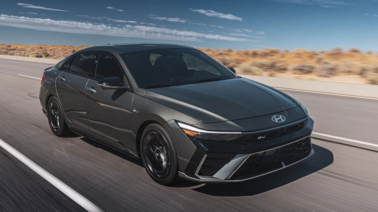 Hyundai Elantra, 2024