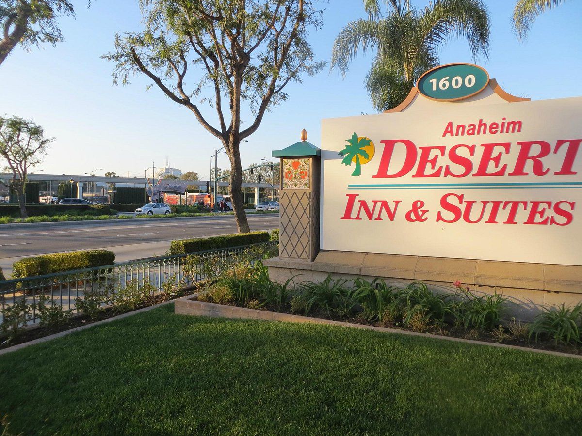 Anaheim Desert Inn & Suites