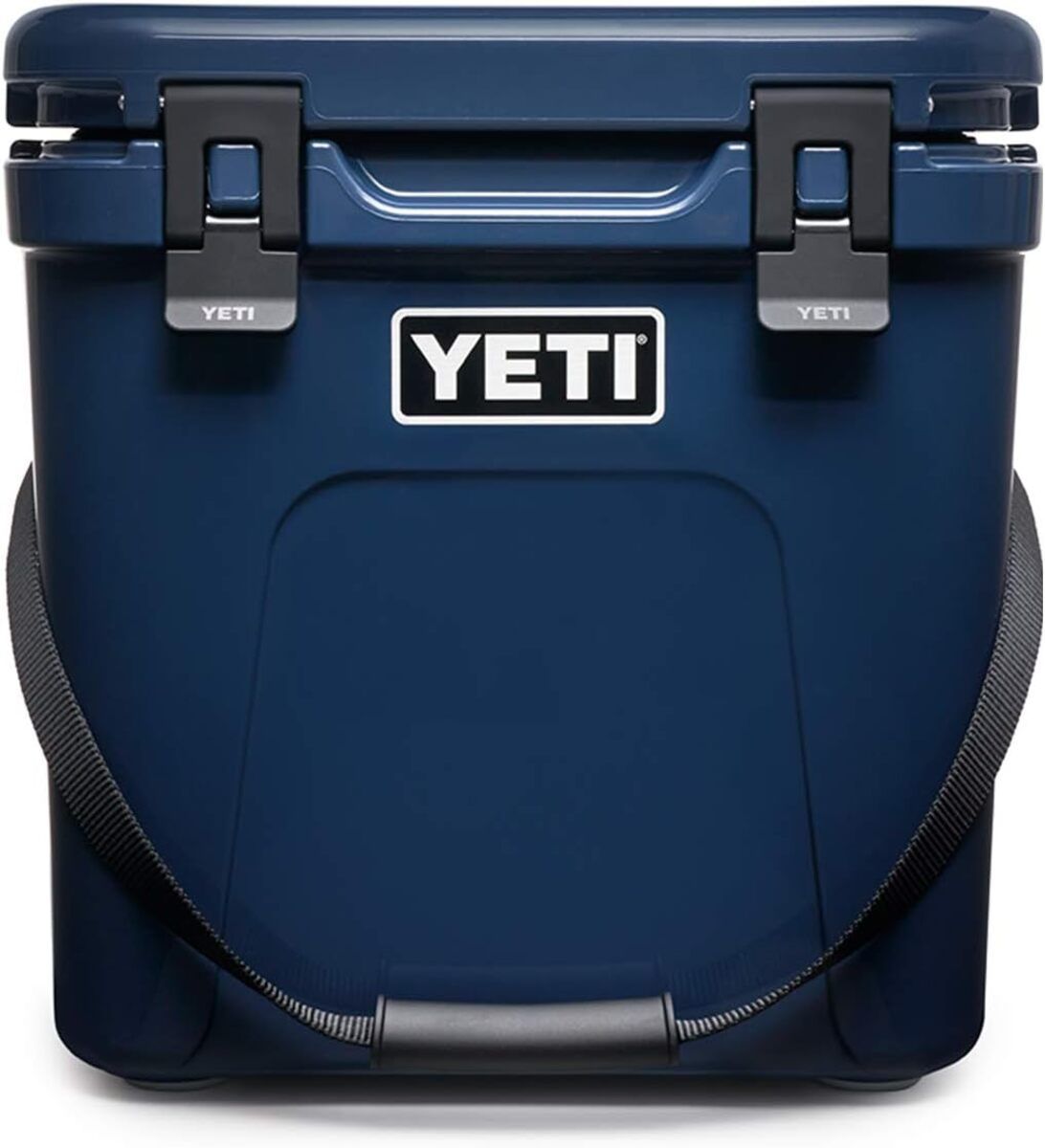 YETI Roadie 24 Cooler, Navy