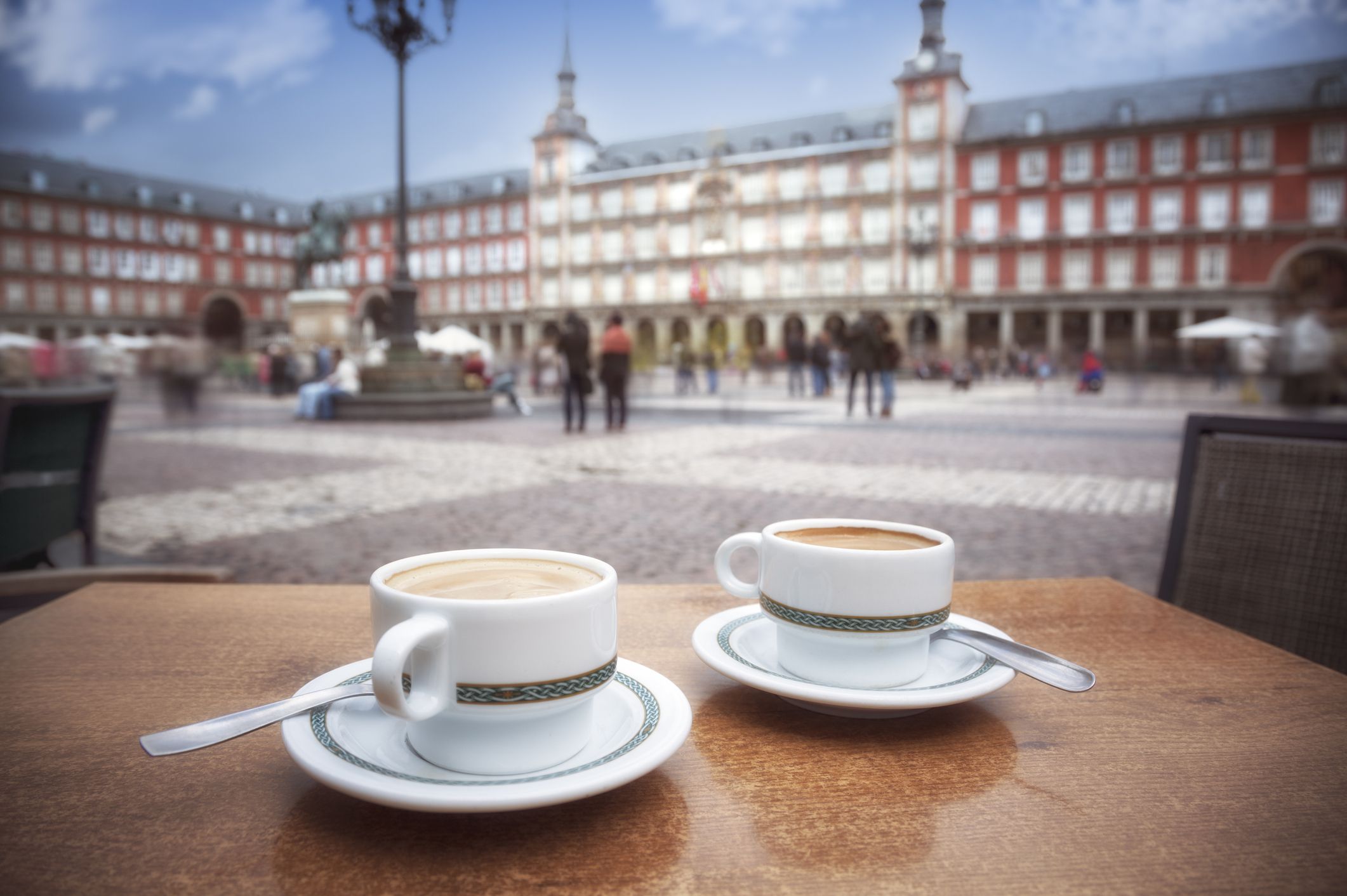 Shallow focus and motion blur of people in the background.