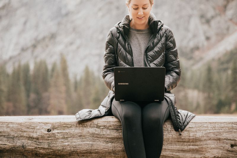 women working outdoors