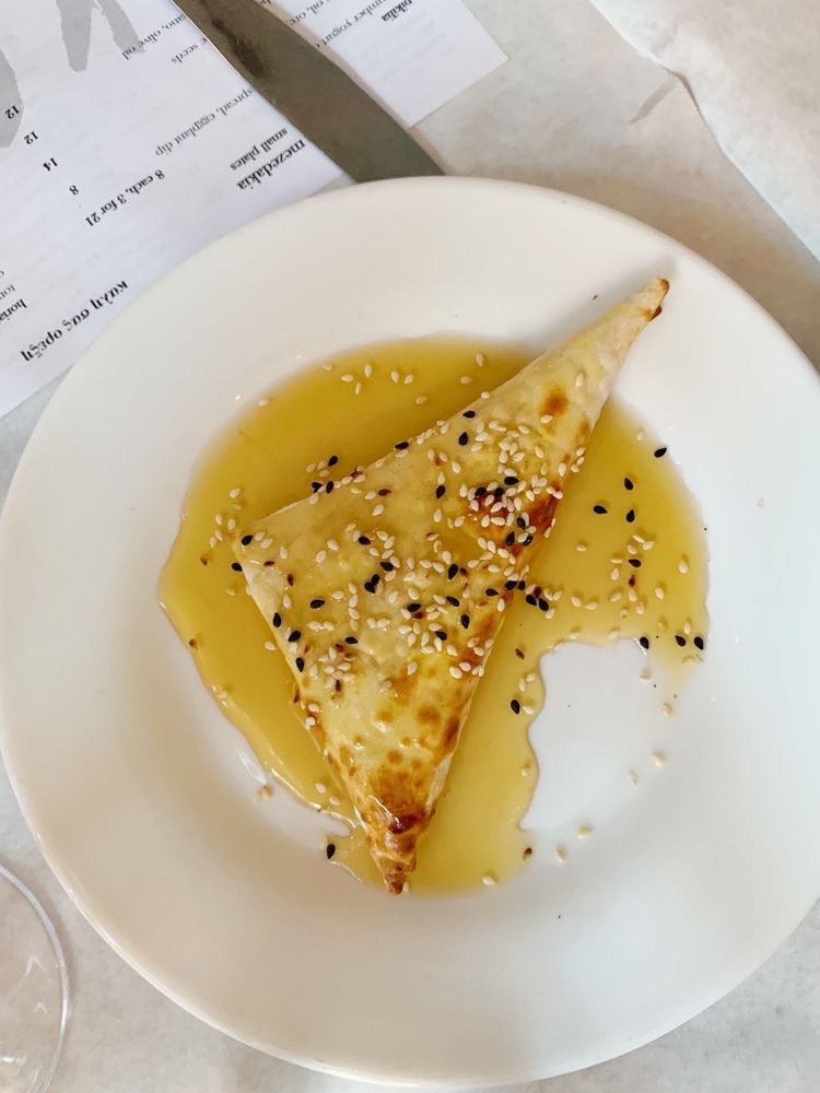 Feta psiti