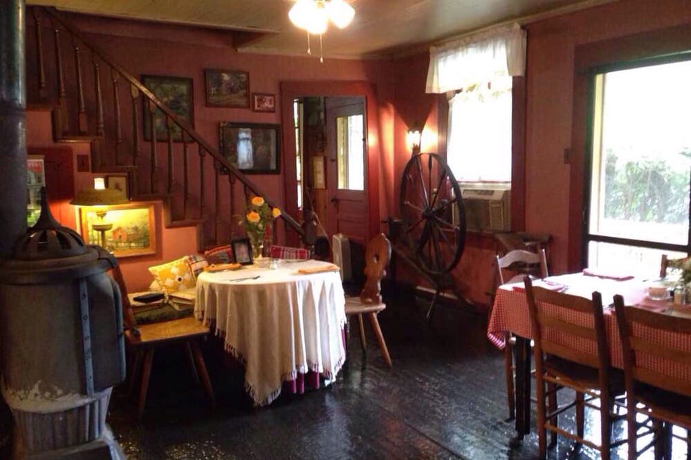 the hütte restaurant interior
