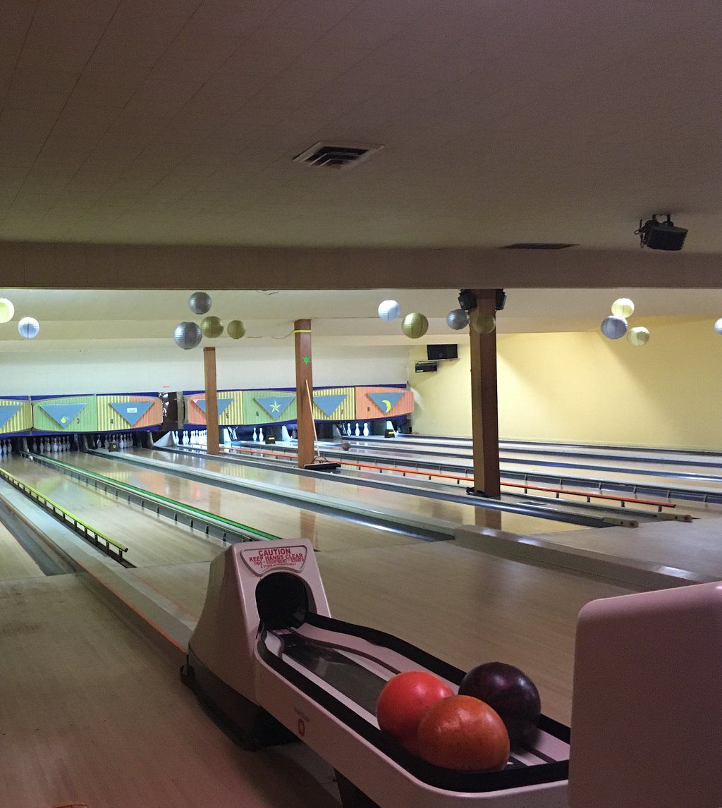 Olde Line Lanes & Kitchen Lincoln City, Oregon