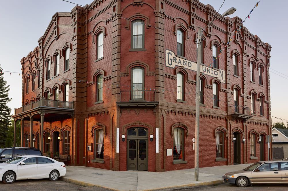 Grand Union Hotel–Montana