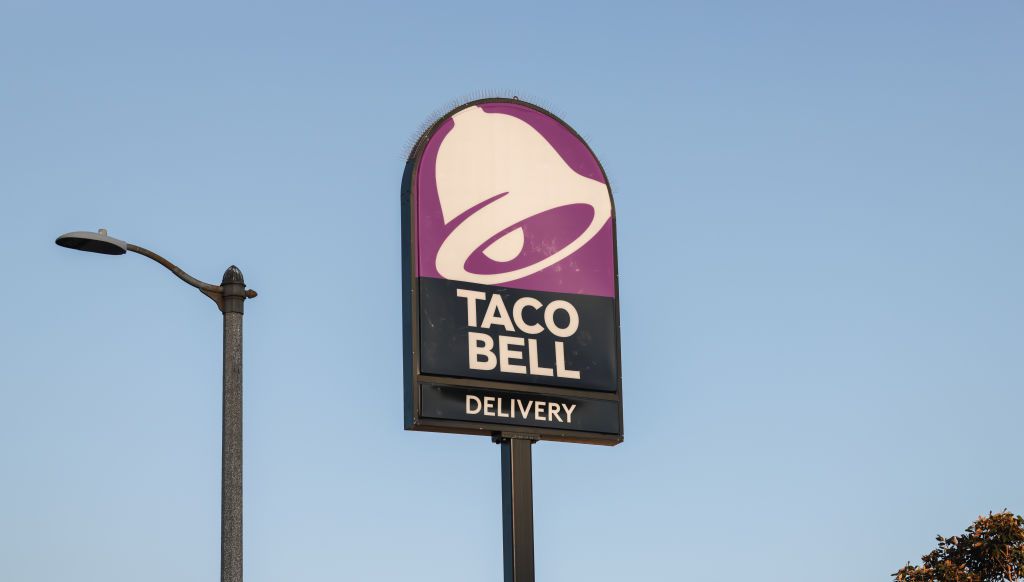 Taco Bell Sign